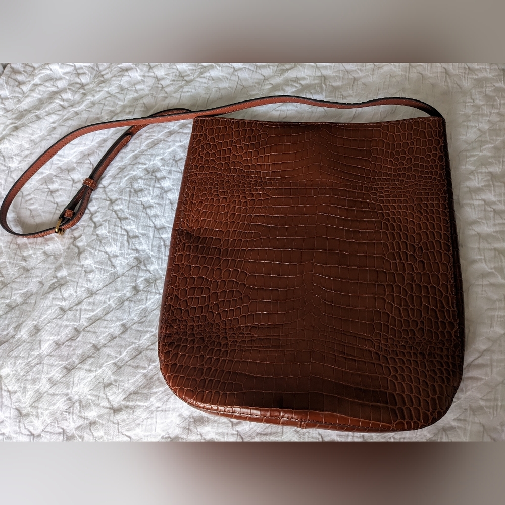 Croc-effect brown leather bag from Banana Republic